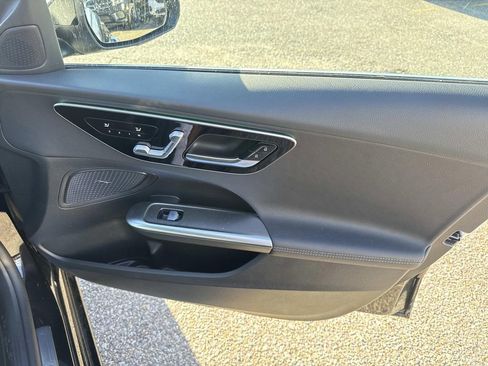 Used 2025 Mercedes-Benz C 300 Sedan image 14