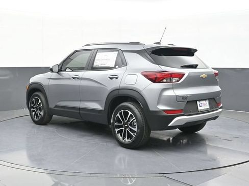 New 2026 Chevrolet TrailBlazer LT w/ Convenience Package FWD image 7