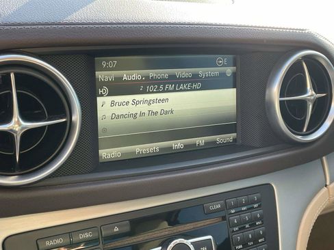 Used 2015 Mercedes-Benz SL 63 AMG w/ Driver Assistance Package image 28