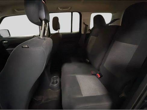 Used 2015 Jeep Patriot Sport image 13