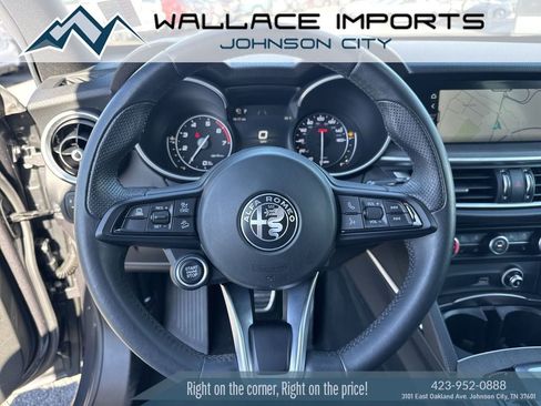 Used 2023 Alfa Romeo Stelvio Ti AWD/4WD image 31