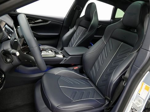 Used 2026 Aston Martin DBX S image 7