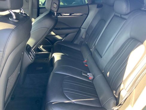 Used 2019 Maserati Levante AWD/4WD image 20