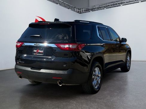 Used 2020 Chevrolet Traverse LT w/ Driver Confidence II Package image 3