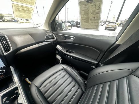 Used 2024 Ford Edge SEL AWD/4WD image 14