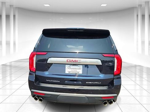 Used 2024 GMC Yukon XL Denali w/ Advanced Technology Package AWD/4WD image 4