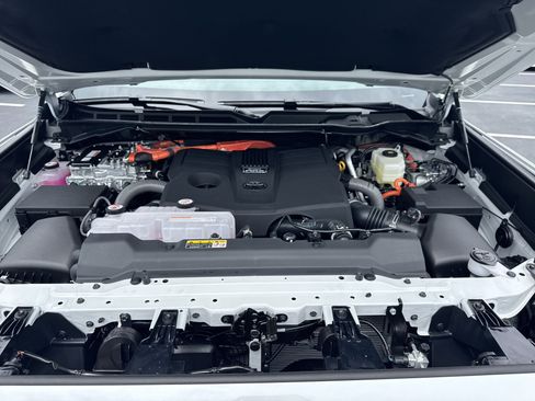 New 2026 Toyota Sequoia Platinum AWD/4WD image 41
