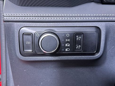 Used 2024 Ford Mustang Premium RWD image 31