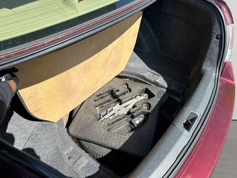 Used 2011 Honda Accord EX image 30