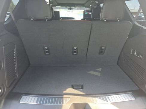 Used 2023 GMC Yukon Denali Ultimate image 17