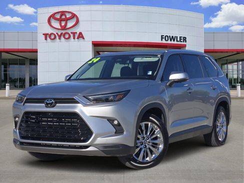 Used 2024 Toyota Grand Highlander Platinum image 1