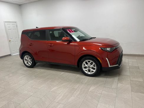 Used 2023 Kia Soul S FWD image 6