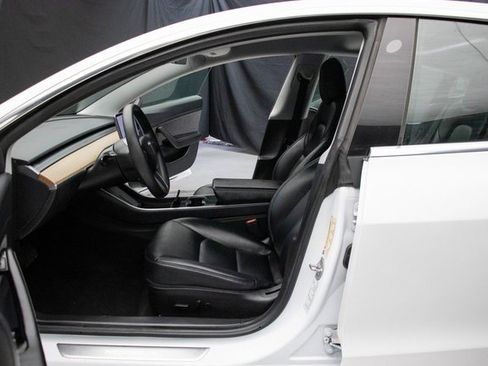 Used 2020 Tesla Model 3 Long Range image 24