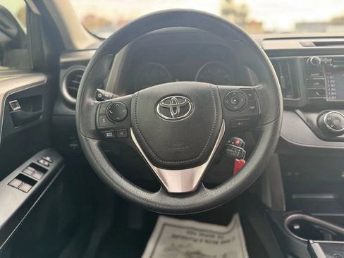 Used 2017 Toyota RAV4 LE w/ Carpet Mat Package image 13