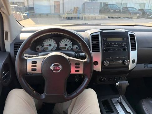 Used 2011 Nissan Xterra PRO-4X w/ Pro-4x Leather Pkg AWD/4WD image 23