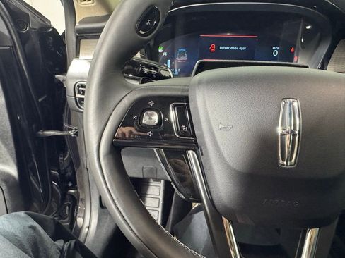 New 2026 Lincoln Corsair Premiere image 27