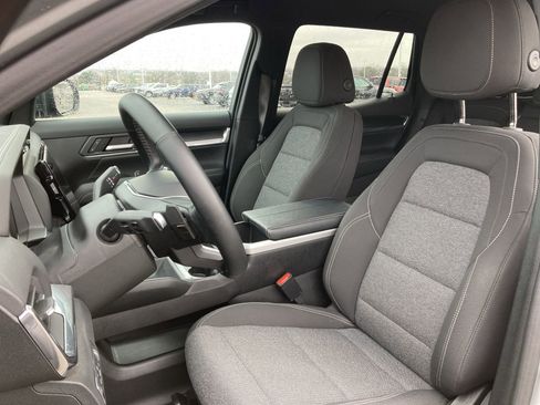 Used 2025 GMC Terrain Elevation image 13