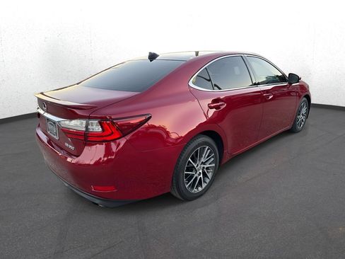Used 2018 Lexus ES 350 image 3