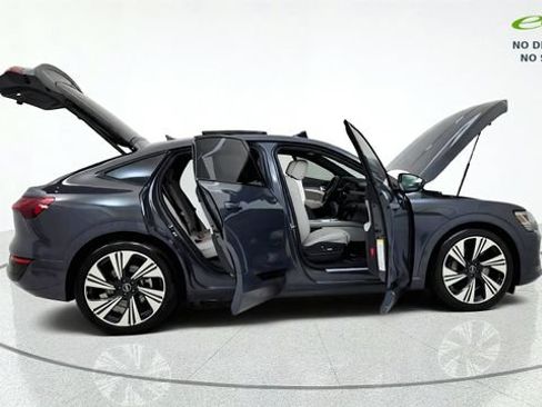 Used 2024 Audi Q8 e-tron Prestige w/ Prestige Package AWD/4WD image 19