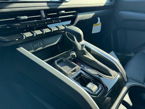 New 2026 Chevrolet Colorado LT w/ LT Convenience Package image 17