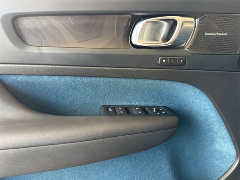 Certified 2023 Volvo C40 P8 Recharge Ultimate image 10