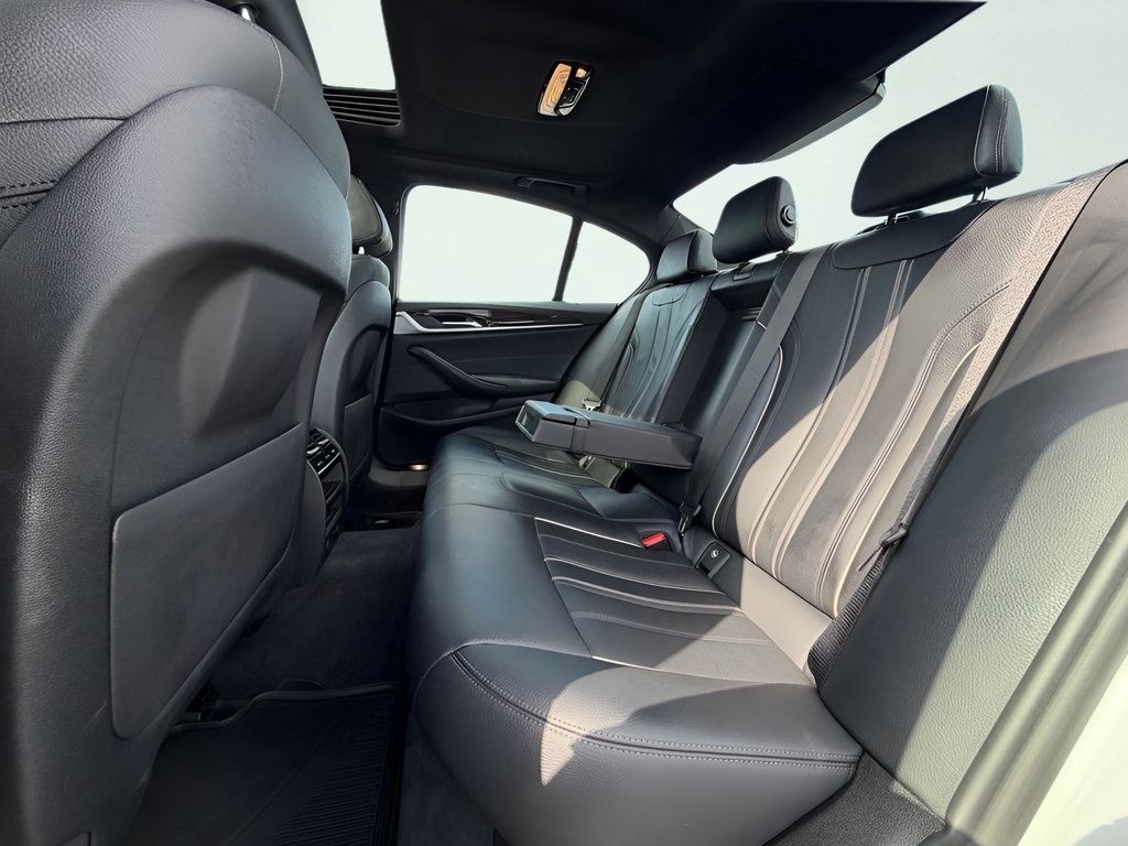 Used 2019 BMW 530i xDrive w/ Convenience Package AWD/4WD image 21
