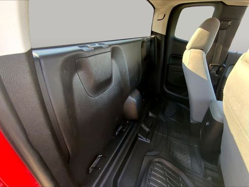 Used 2017 Chevrolet Colorado W/T RWD image 20
