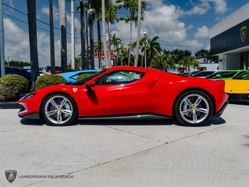 Used 2023 Ferrari 296 GTS RWD image 4