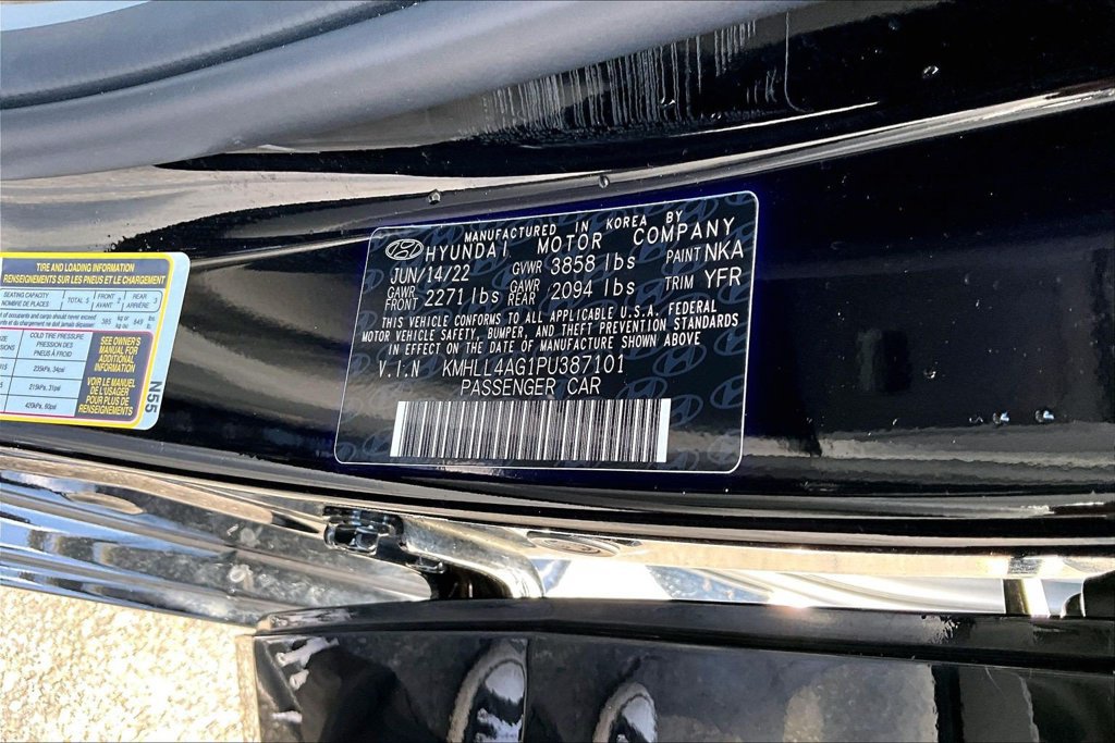 Certified 2023 Hyundai Elantra SE FWD image 16