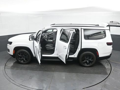 Used 2025 Jeep Wagoneer Series II image 58