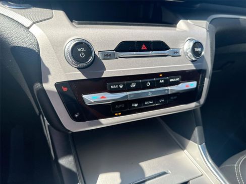 Certified 2024 Ford Explorer XLT w/ Equipment Group 202A image 17