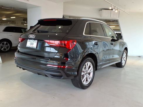 Certified 2025 Audi Q3 2.0T Premium w/ Convenience Package image 4