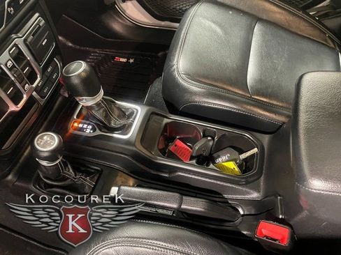 Used 2020 Jeep Gladiator Overland image 17