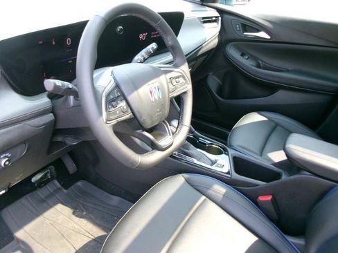 Used 2025 Buick Encore GX Sport Touring w/ Experience Buick Package FWD image 12