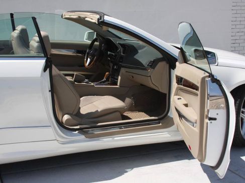 Used 2013 Mercedes-Benz E 550 Cabriolet image 39
