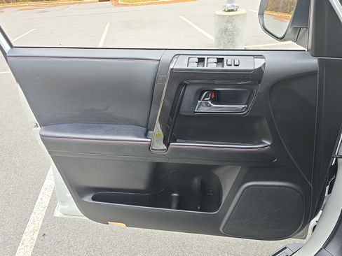 Used 2023 Toyota 4Runner TRD Off-Road Premium image 26