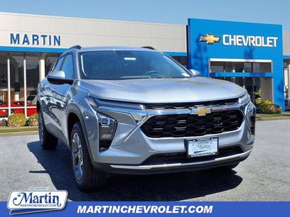 New 2025 Chevrolet Trax LT w/ Driver Confidence Package