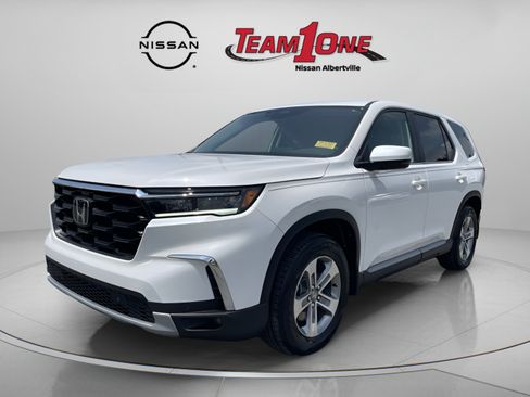 Used 2025 Honda Pilot EX-L image 4