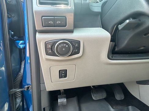 Used 2017 Ford F150 XLT w/ Equipment Group 302A Luxury image 16