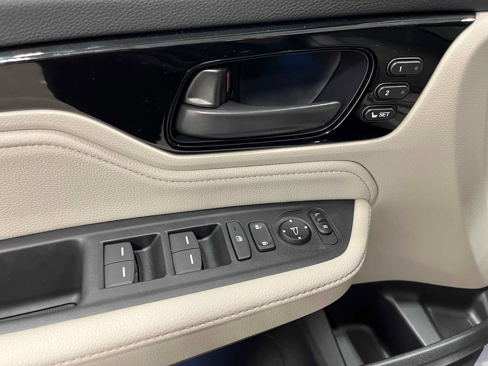 New 2027 Honda Odyssey Touring image 8