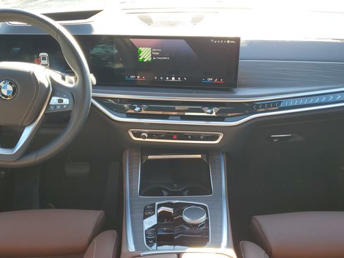 Certified 2024 BMW X5 xDrive40i w/ Premium Package image 23