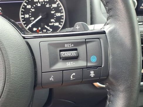 Used 2023 Nissan Rogue SV w/ SV Premium B Package image 24