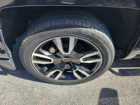 Used 2018 Chevrolet Silverado 1500 LT w/ All Star Edition image 4