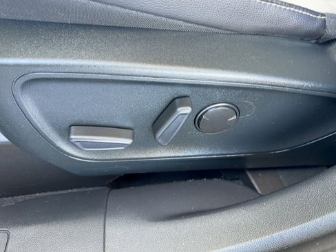 Certified 2022 Ford Escape Titanium AWD/4WD image 34