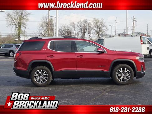 Used 2023 GMC Acadia SLE w/ Driver Convenience Package FWD image 2