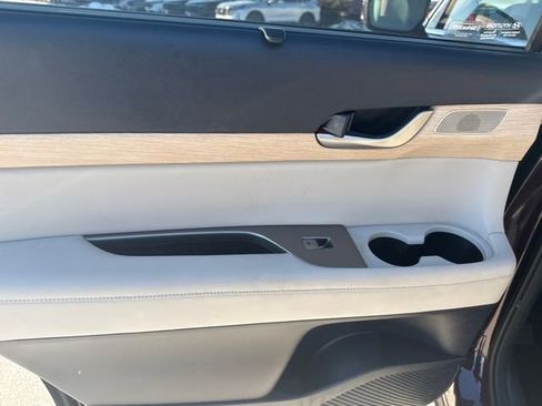 Used 2023 Hyundai Palisade Limited image 17
