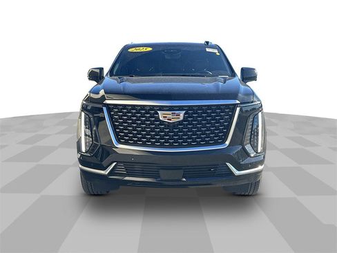 Certified 2025 Cadillac Escalade Premium Luxury image 3