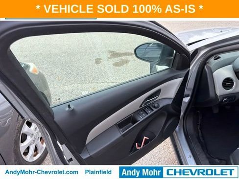 Used 2013 Chevrolet Cruze LS FWD image 13