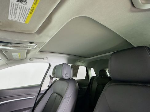 Used 2019 Audi e-tron Premium Plus image 23