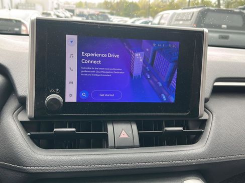 Used 2023 Toyota RAV4 XLE w/ Convenience Package image 10